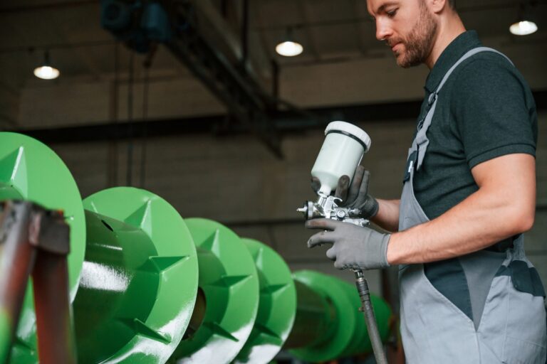 Ochrona maszyn rolniczych przed korozją i uszkodzeniami mechanicznymi